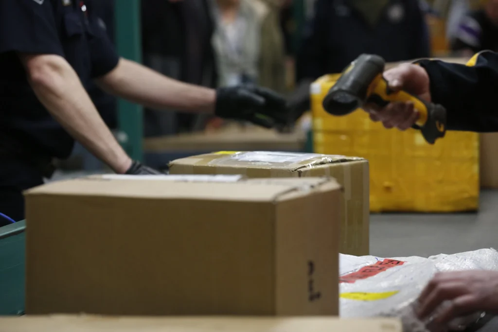 Does UPS Express Provide Customs Clearance